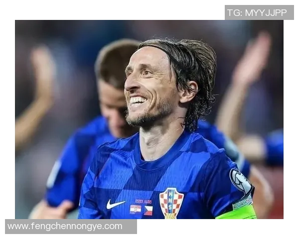 四十岁仍在绿茵场上驰骋的足球传奇球星们如何保持巅峰状态