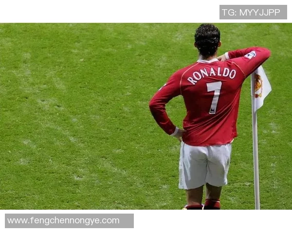 足球巨星风采尽显:高清画面呈现世界顶级球员的精彩瞬间 足球巨星风采尽显:高清画面呈现世界顶级球员的精彩瞬间